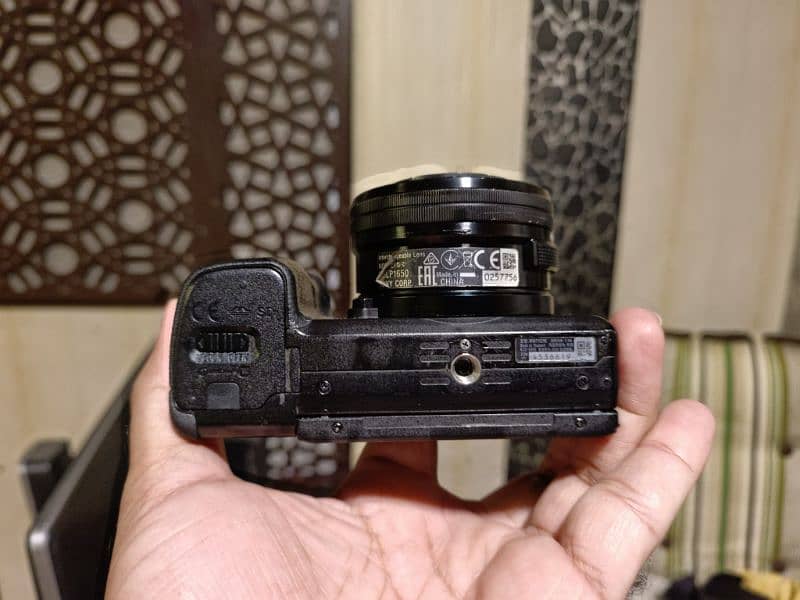 Sony A6400+16-50 kit lens 4