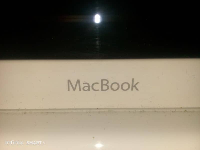 MacBook mid white best condition | selling due to emergency 7
