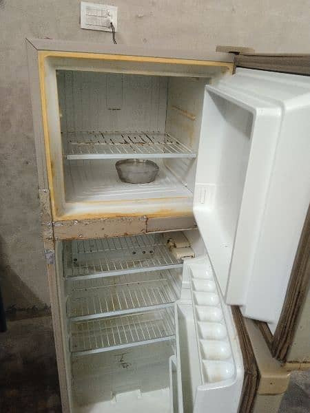 refrigerator for sale in good condition 2