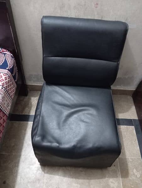 sofa chair black 1