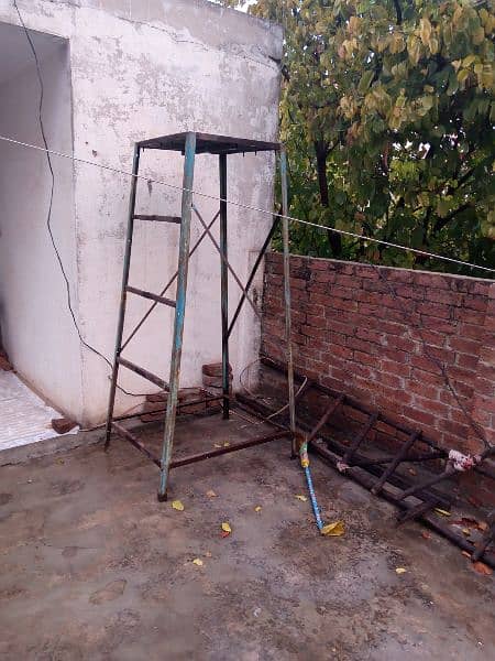Iron Stand Ladder (Ghori) 3
