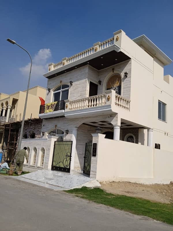 5 MARLA BRAND NEW LUXURY HOUSE FOR SALE 22