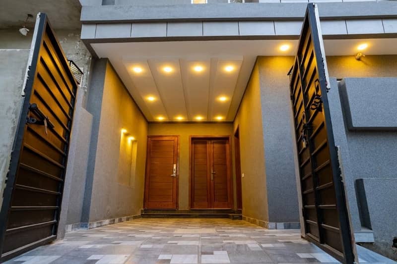 5 Marla Brand New House For Sale In Johar Town Block J Hot Location Main Approach Near To Market 25