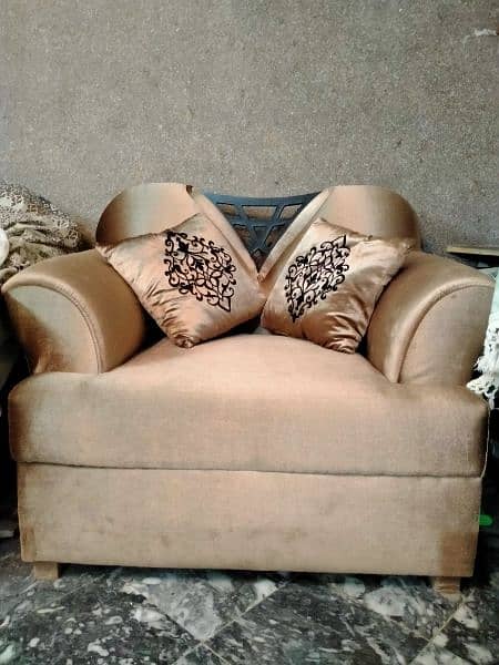 6 seater sofa set available for sale 2