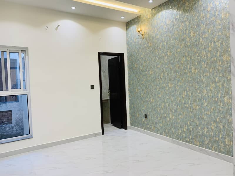 Get This Amazing 5 Marla House Available In Johar Town Phase 1 8