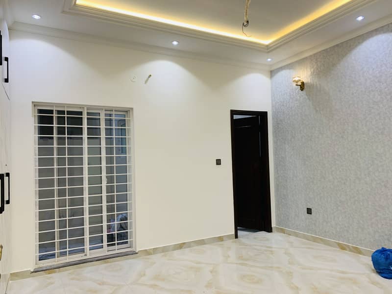 Get This Amazing 5 Marla House Available In Johar Town Phase 1 14