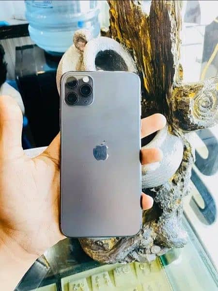 iPhone 11 Pro Max with Box Factory Unlock 0