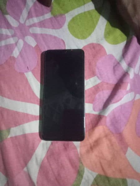 I'm selling oppo f17 3
