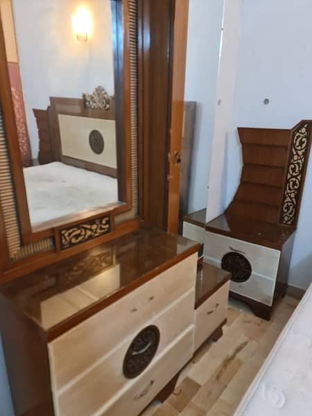 king bed 2 drawer dresing akrot matirial 1