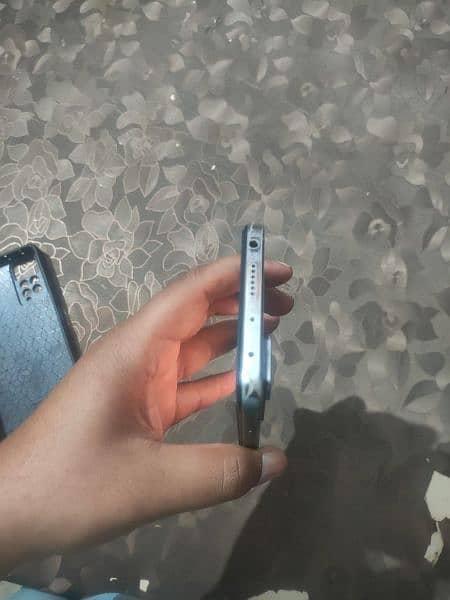 Xiaomi Redmi note 11 pro 6/128 polar White 4