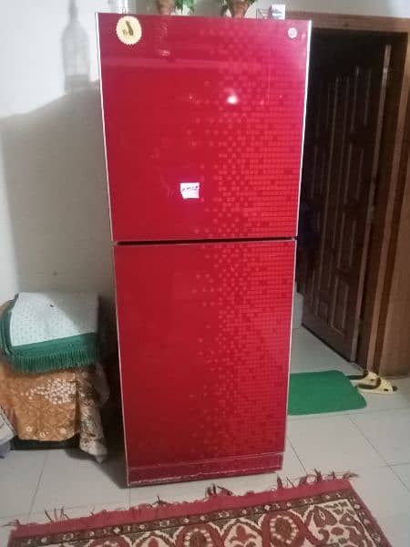 fridge for sale in used condition urgently for sale 0