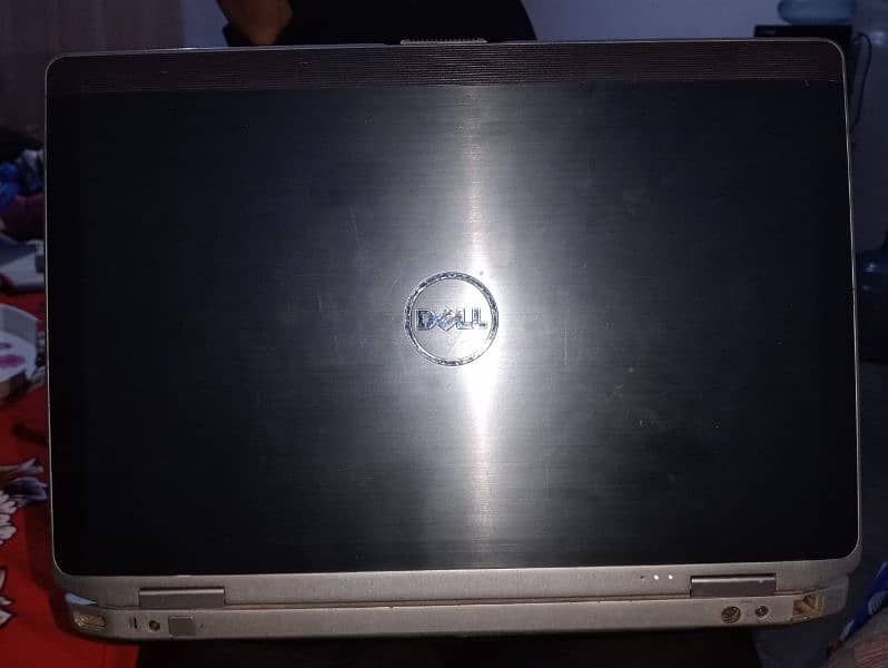 sale of used Laptop 3