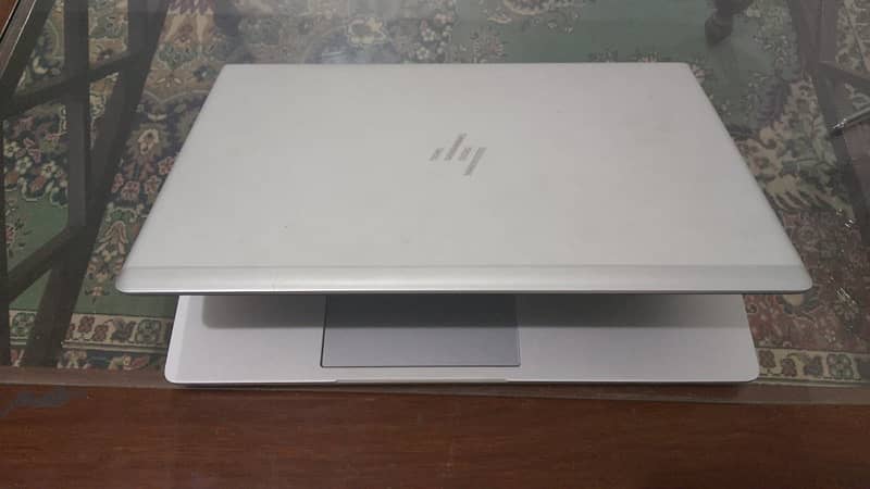 hello I am selling my ultra book hp 4