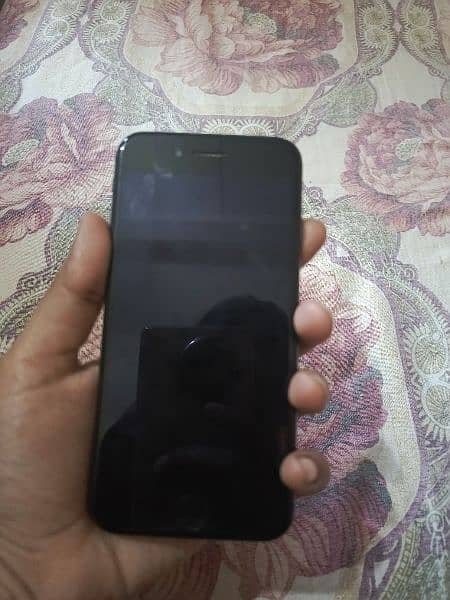 iphone 8 black colour 64Gb non pta 5