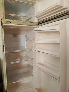 Dawalance fridge in good condition
