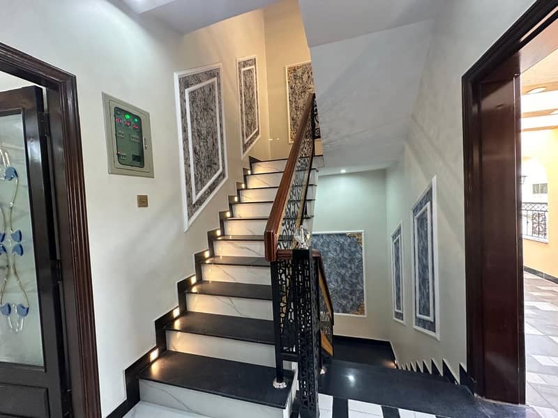 2275 Square Feet House For sale In Bismillah Housing Scheme Lahore 14
