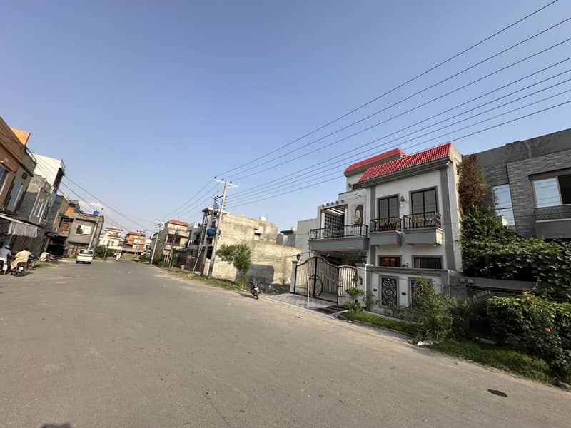 1680 Square Feet House available for sale in Bismillah Housing Scheme if you hurry 2