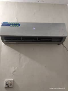 Hyundai 1.5 Ton Inverter (Free Delivery and Installation and warranty)