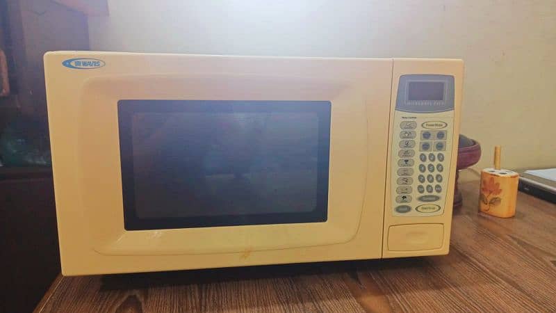 Waves Microwave Oven For Sell 0