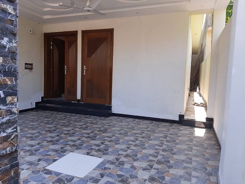 Designer house with imported material installed is available for rent 4