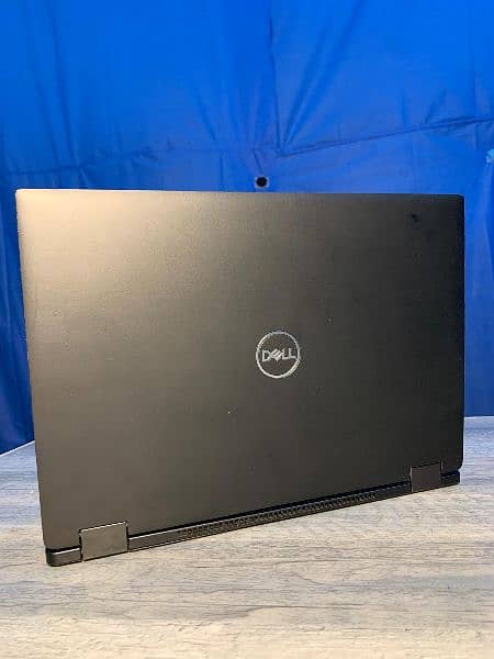 Dell latitude 7390 2 in one  core i,5 8 generation touch screen 1
