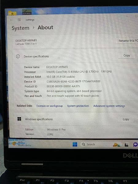 Dell latitude 7390 2 in one  core i,5 8 generation touch screen 2