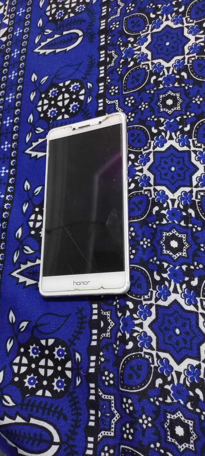 Huawei Honor 6x storage 3/32 for sale in good condition 0
