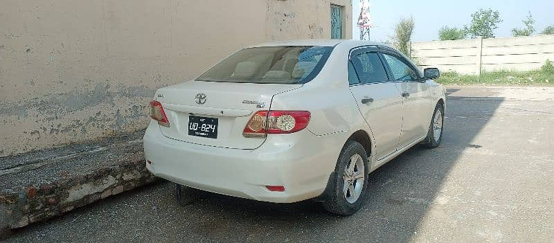 Toyota Corolla XLi 2012 model bumper to bumper ganuine  good condition 3