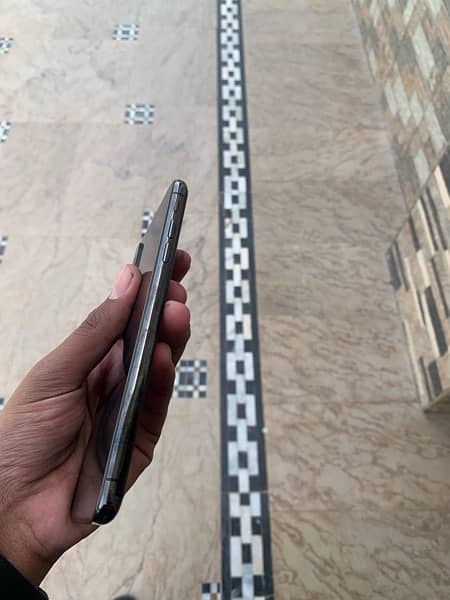 iphone xs max pta approved 5
