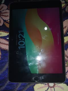 iPad mini 5 10 by 9 condition with box and charg serious buyer contact