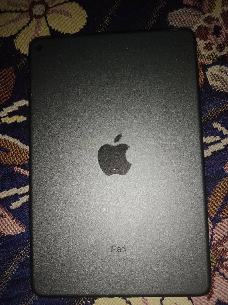 iPad mini 5 10 by 9 condition with box and charg serious buyer contact 1