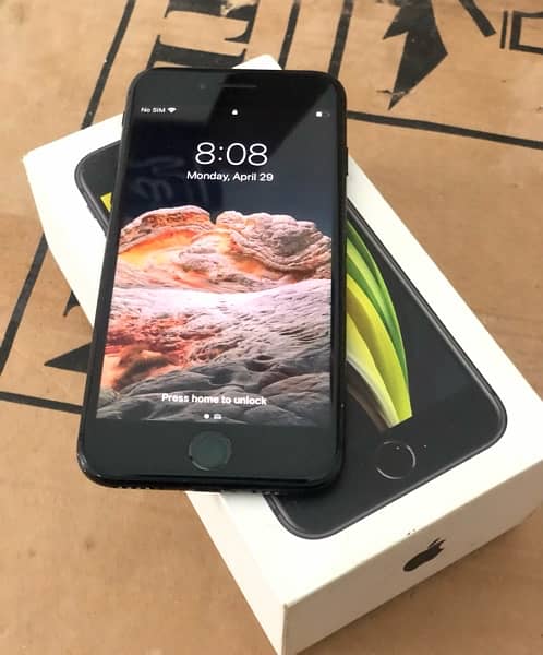 Pta approved Iphone 7 with box 128gb sealed urgent sell mint condition 0