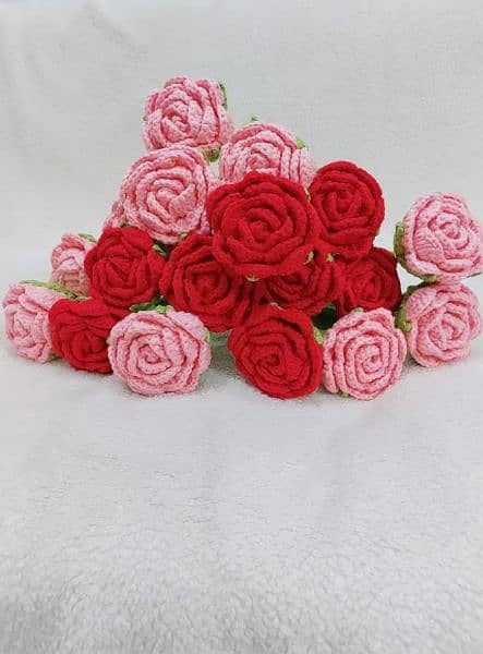 Beautiful handmade Rose Crochet flower bouquet 0