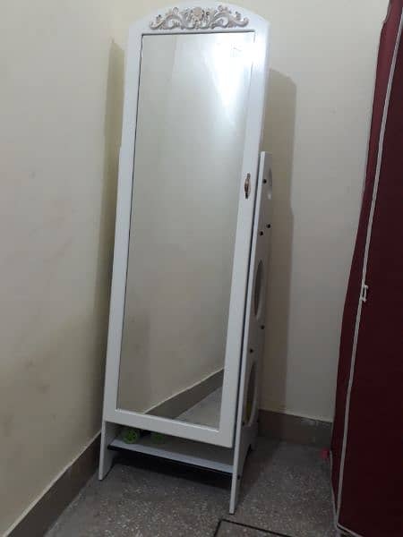 used 3 month condition new and double mirror 1