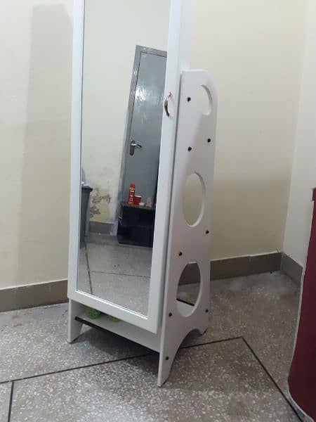used 3 month condition new and double mirror 2