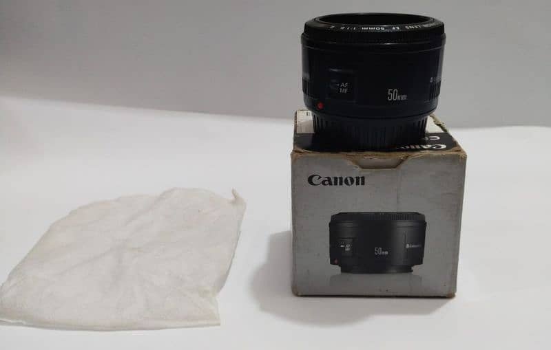 Canon 50mm 1.8 lens 2
