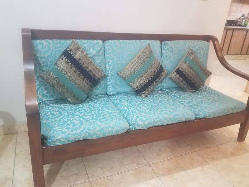 Pure Sheesham Wood 5 Seater Sofa Set Condition Like New 1