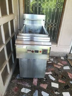 fryer for sale very good quality and good condition.