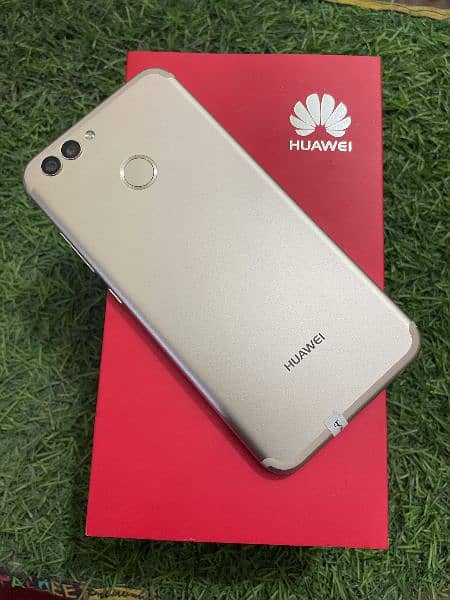 Huawei nova 2 all ok set like new condition 4/64 finger print face id 1