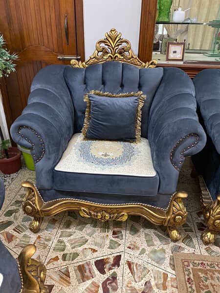 Luxury King size 7 seater sofa set available 1