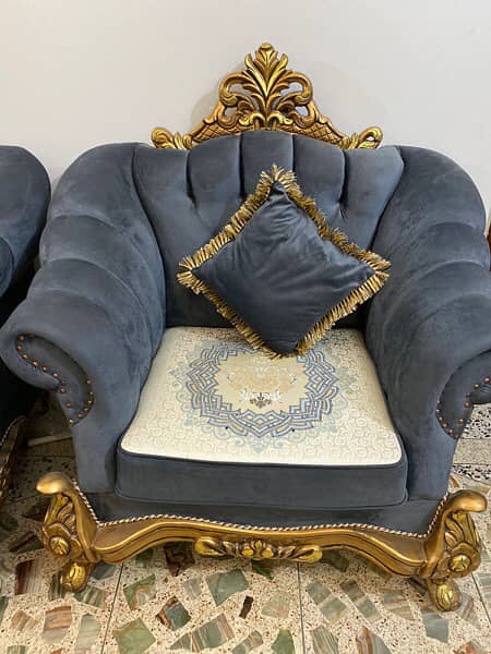 Luxury King size 7 seater sofa set available 4