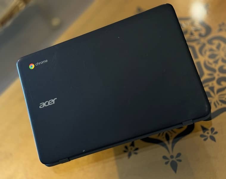 Acer C732 Chromebook Touchscreen Playstore supported 4/32gb 3