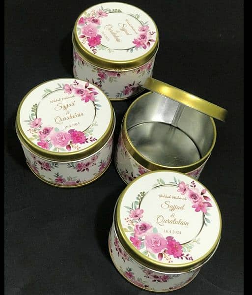 Wedding Favors, Gold Tin Custom Personalized scented Candles. 2