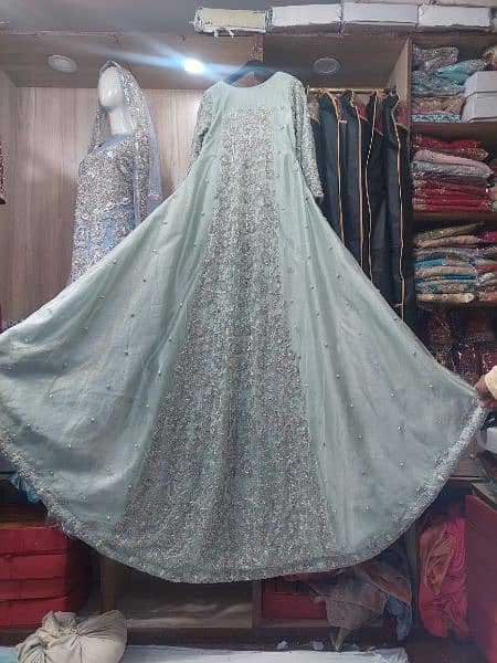Sale Valima Outfit Tail Maxsi colour Pista Green wearing only one time 3