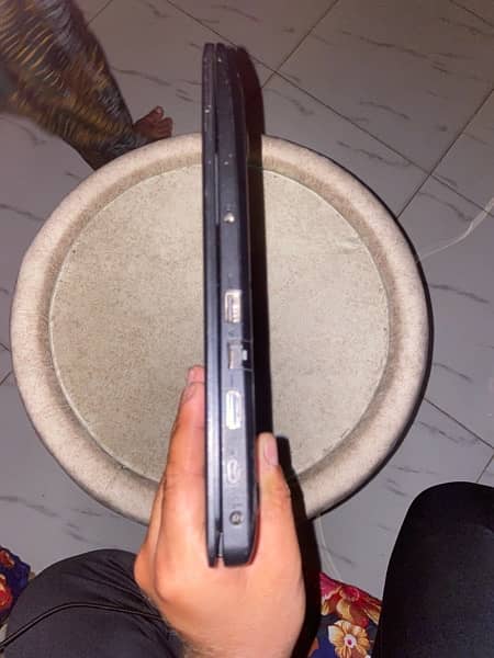 2 month used laptop in mew condition 5