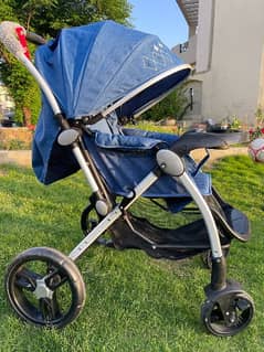 Baby stroller ( only 1 month used )