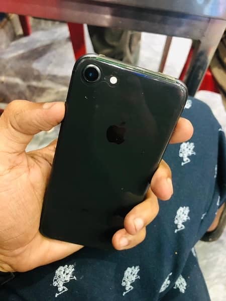 Iphone 8 64GB PTA Approved 3