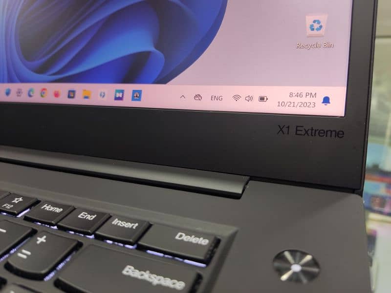 Lenovo X1 Xtreme Gen 2 9th Generation Corei7 Professional Laptop 2