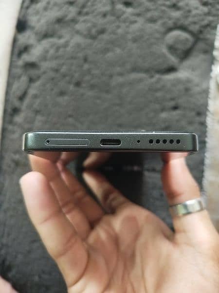 Xiaomi Redmi note 13 (8/256) 4