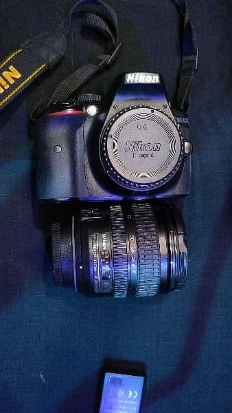 Nikon D5300 with two lenses Nikon 18-70mm and Tamron 70-300mm 2
